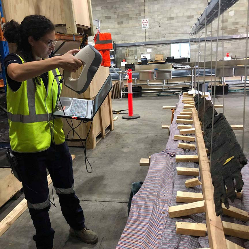 Scanning a plank. Image: Heather Berry/Silentworld Foundation for Sydney Metro, used with permission.